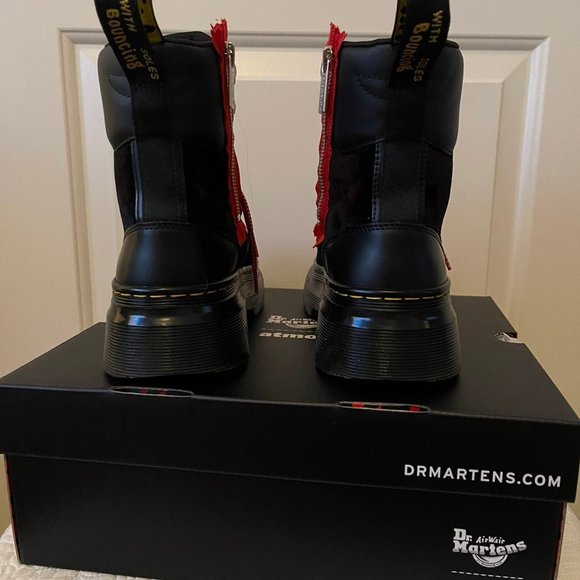 100% NEW !! Dr. Martens x Atmos collab - Picture 4 of 4